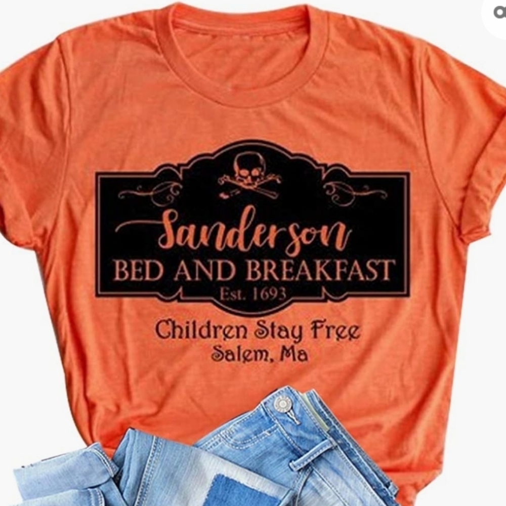 Sanderson Bed and Breakfast Orange Short Sleeve T-shirt Size M